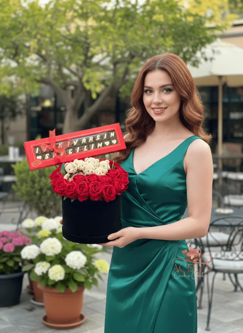 Ayıcıklar ve Güller – Çikolata Mesajlı Aranjman