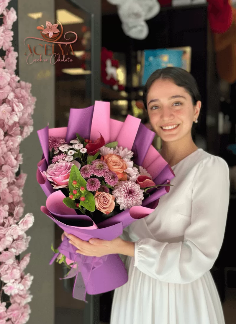 Mor-Lila Lotus Buket