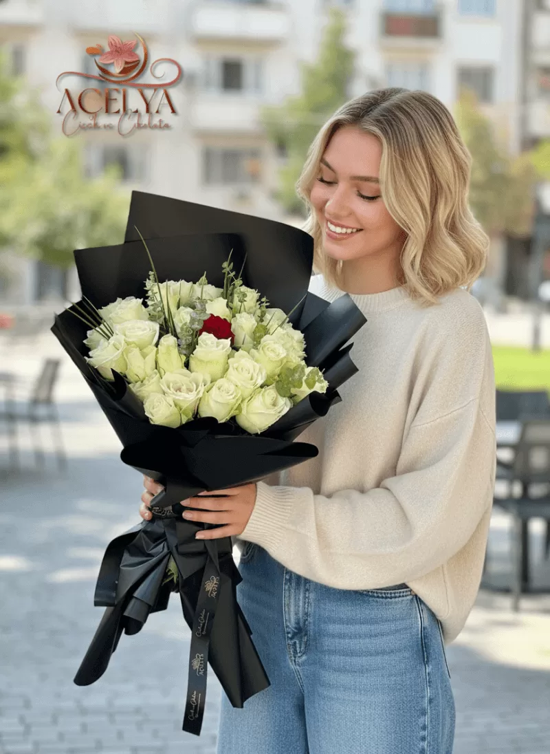 Aşk Beyaz Gül Buketi