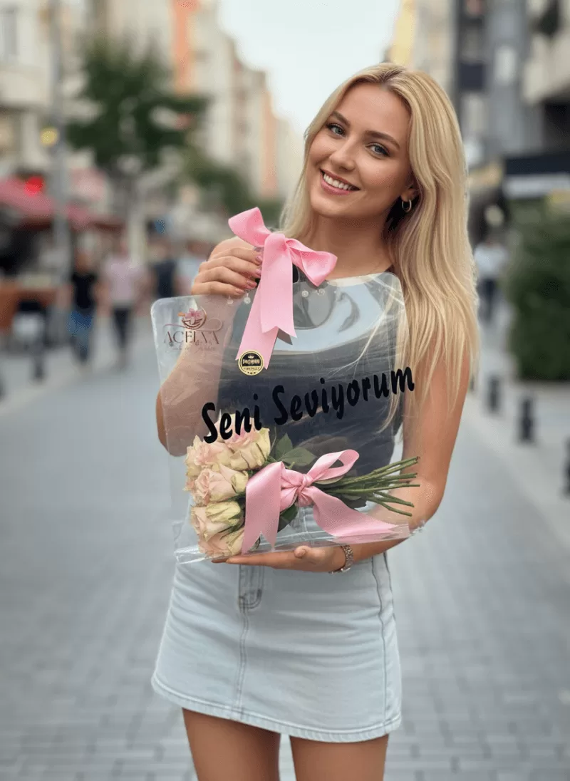 Seni Seviyorum Şeffaf Aşk Buketi