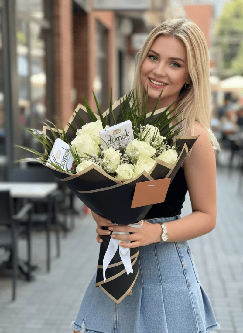 Premium Beyaz Gül & Çikolata Buketi