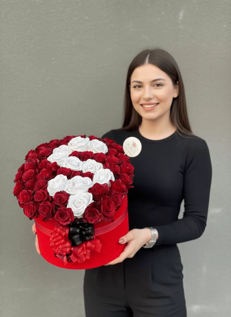 Kalpten Aşk – Kırmızı Beyaz Gül Kutu