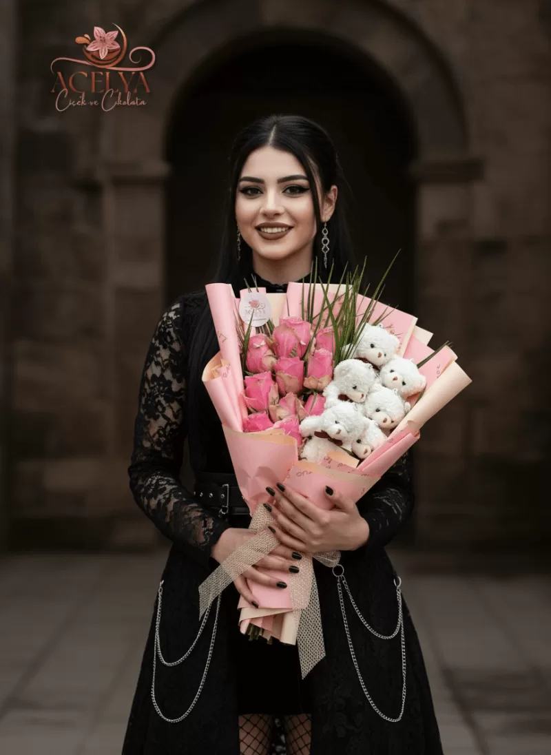Pembe Güller & Ayıcık Özel Buket