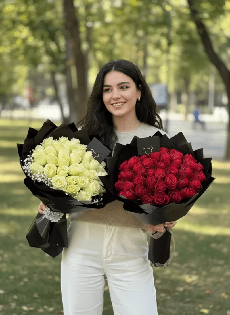 Kırmızı & Beyaz Gül Buketleri