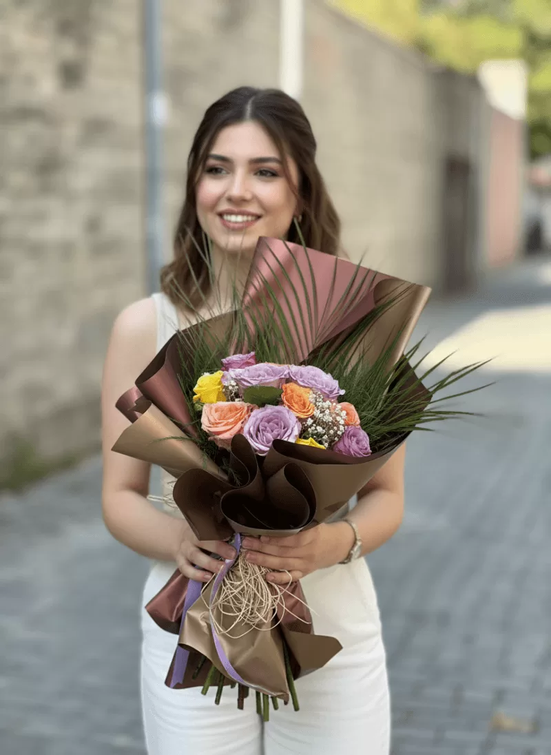 Pastel Rüya – Renkli Gül Buketi (Premium Seri)