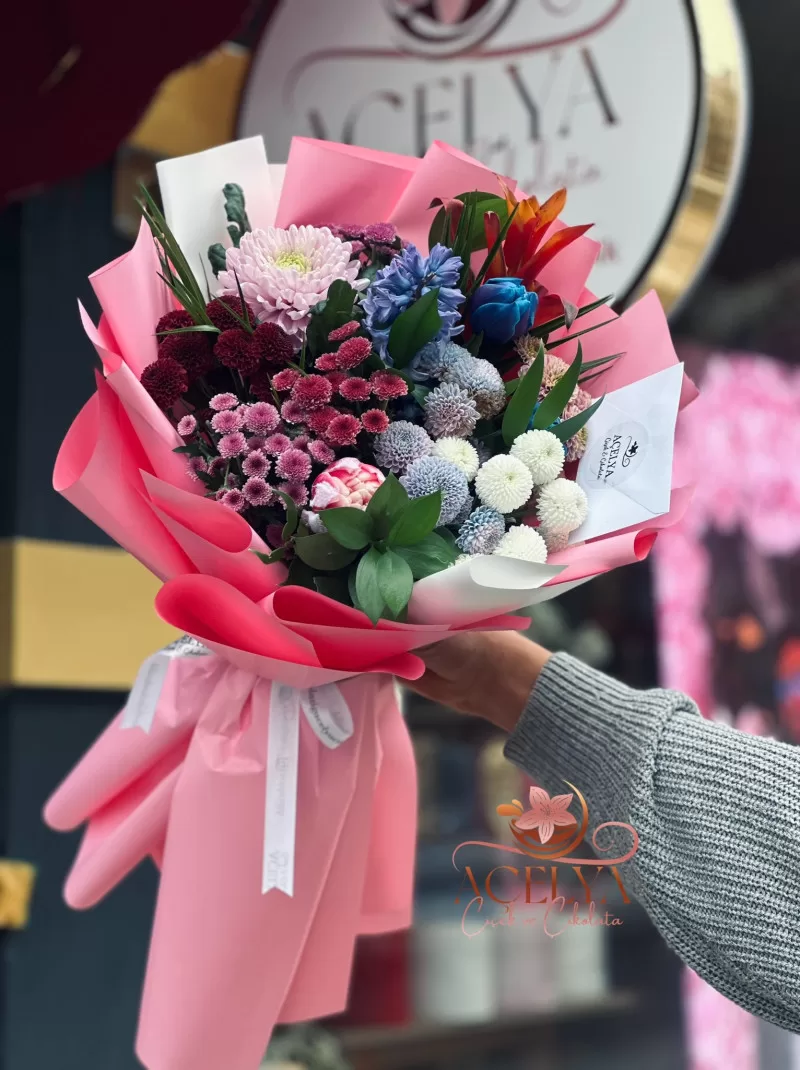 Pembe Bahar Şıklığı – Karışık Çiçek Buketi