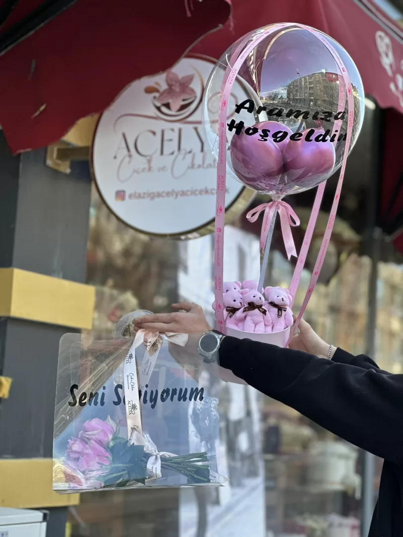 Aramıza Hoş Geldin Balonlu Ayıcık & Gül Seti