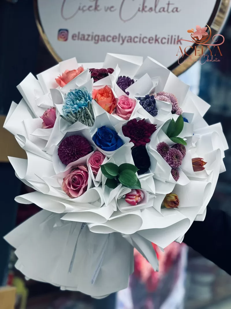 Açelya İmzası Karışık Renkli Buket
