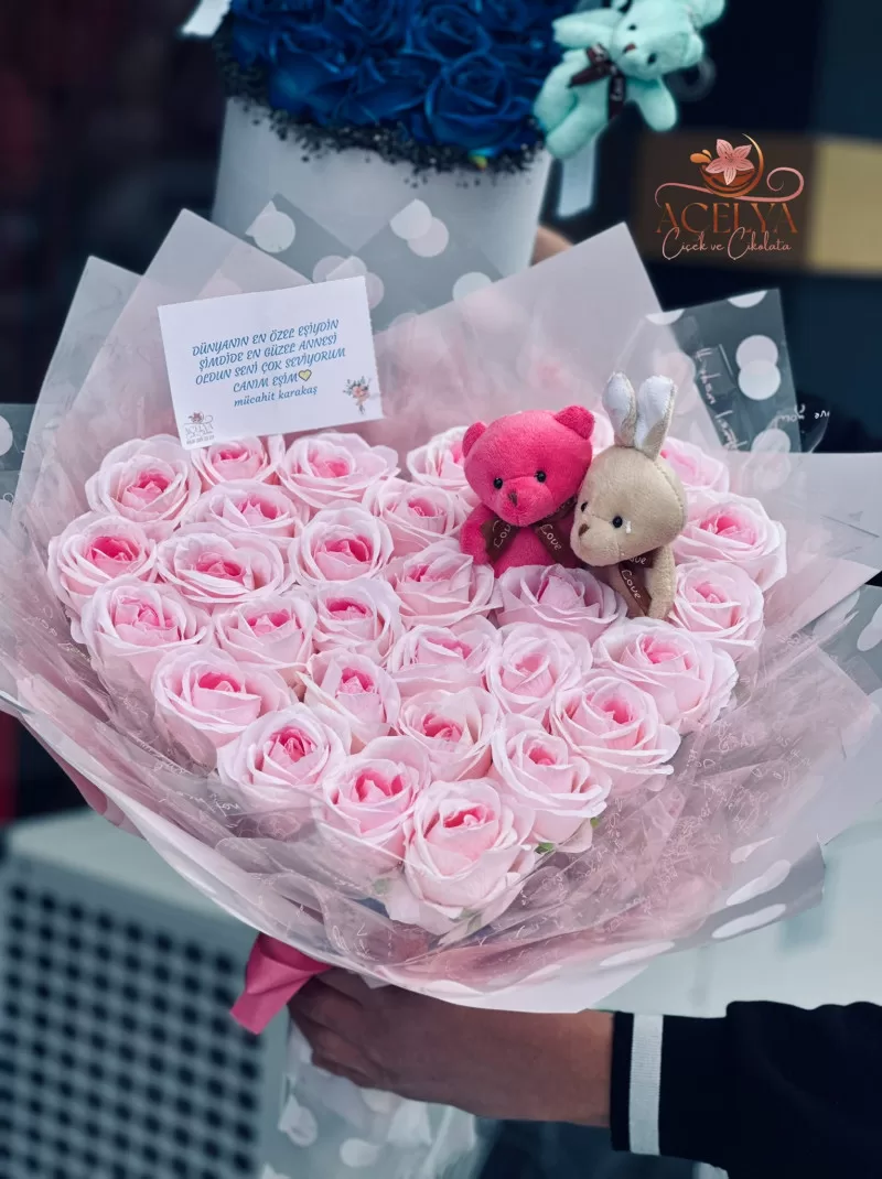 Sevgi Dolu Pembe Gül Buketi (Ayıcık Detaylı) SET