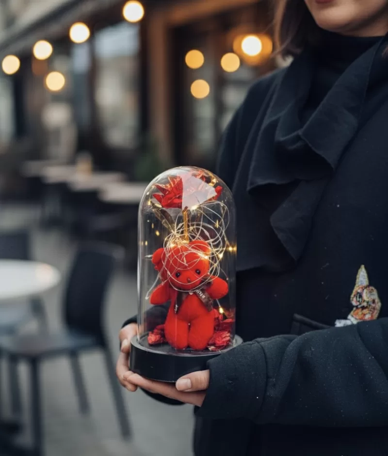 Kırmızı Ayıcık Cam Fanus Gül