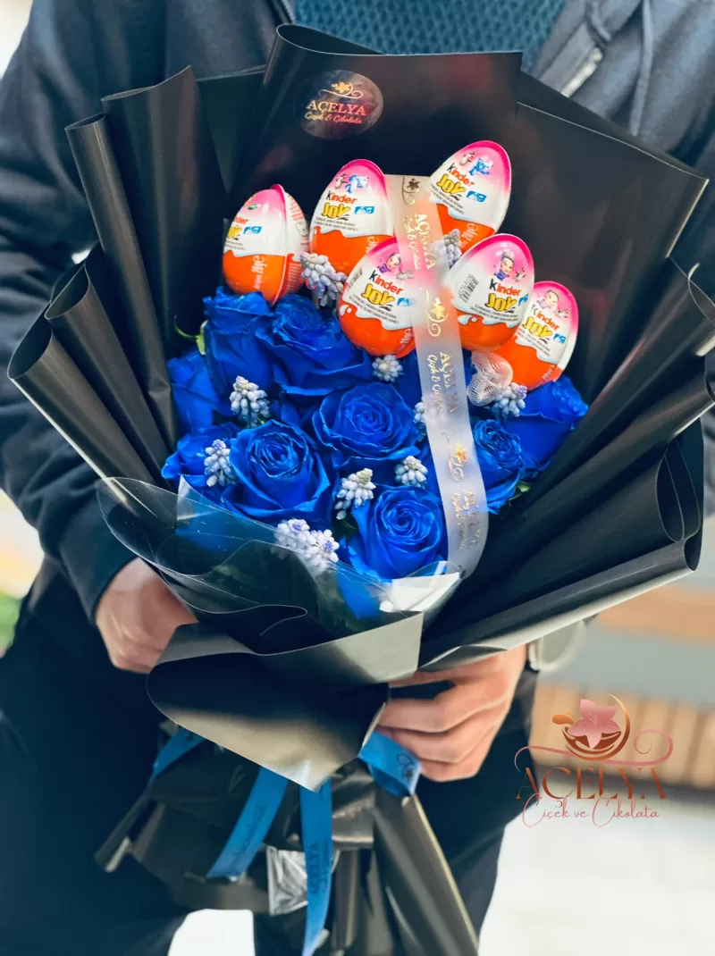 Kinder Joy’lu Mavi Gül Buketi (Luxury Seri)