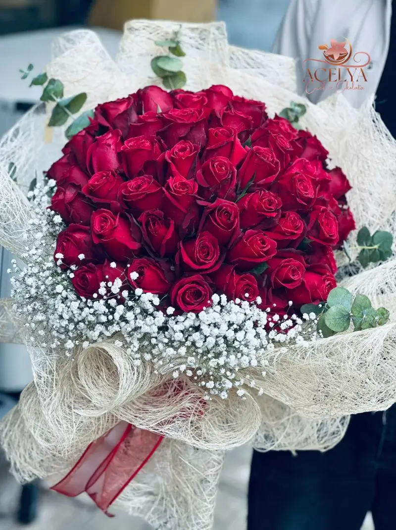 Prestij Serisi Dev Gül Buketi & Çikolata Seti