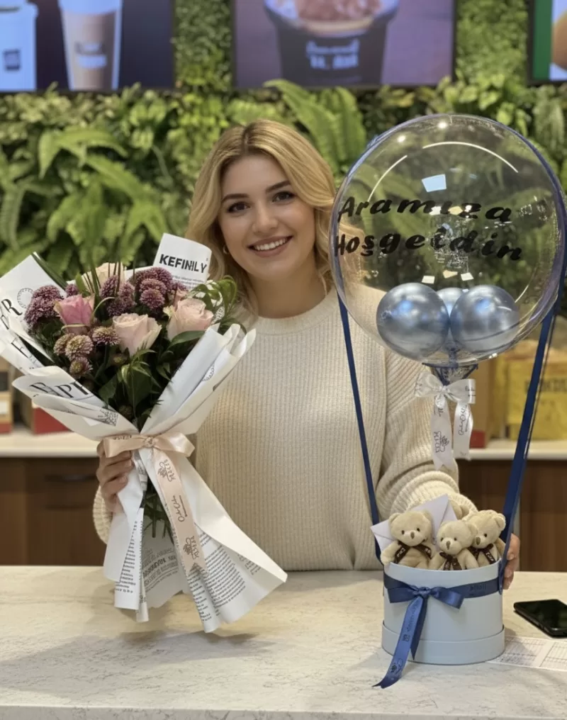 Sürpriz Balonlu Ayıcıklı Çiçek Kutusu