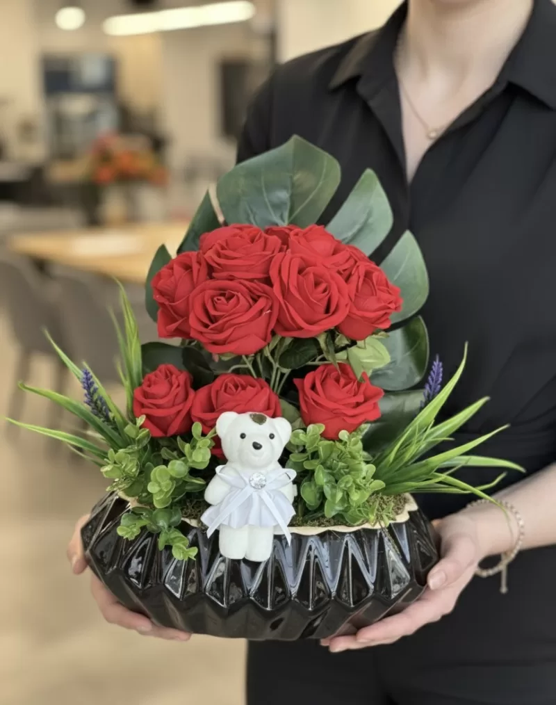 Sevgi Dolu Ayıcıklı Gül Aranjmanı  