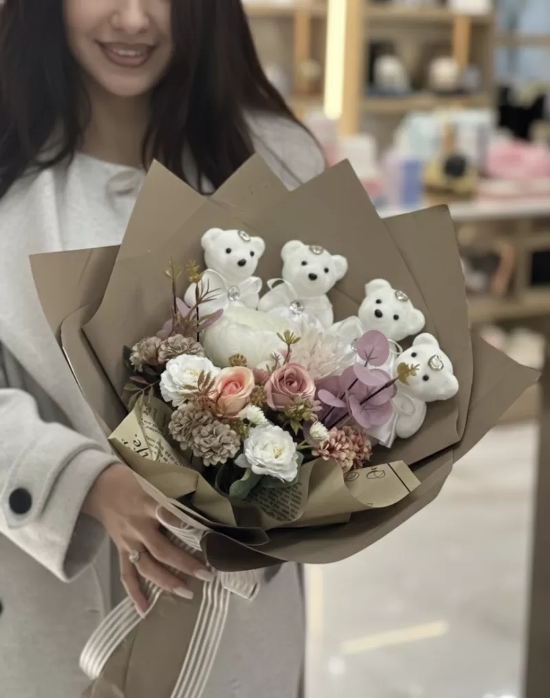 Romantik Ayıcıklı Çiçek Buketi