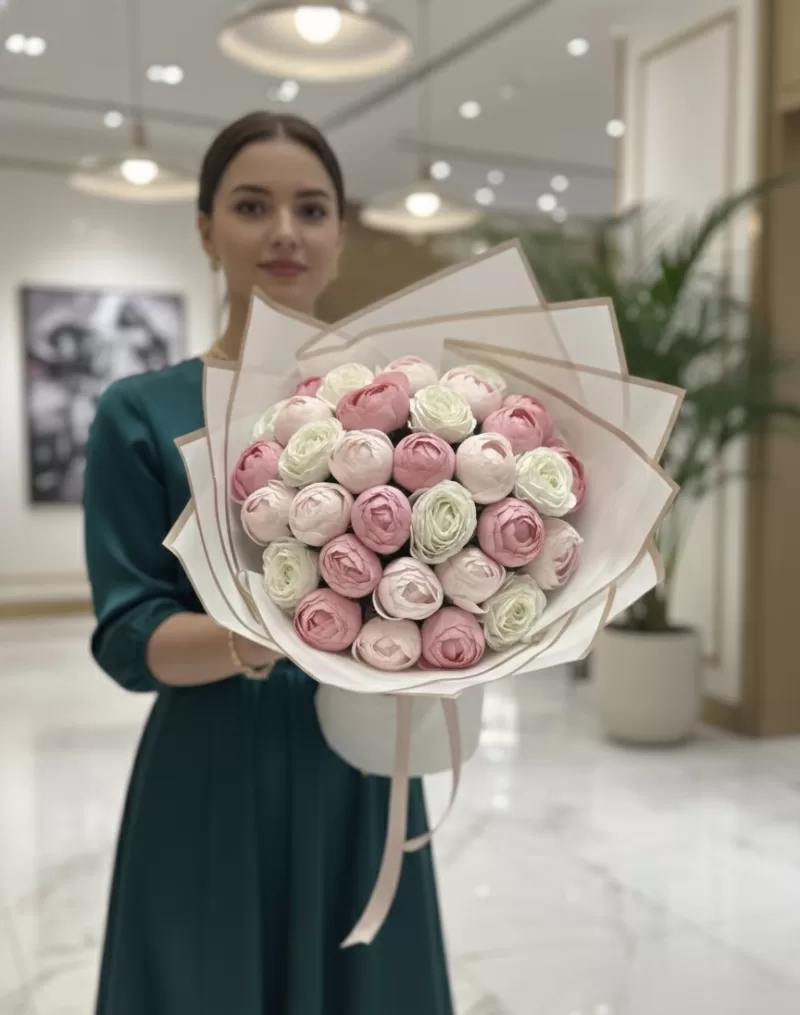 Pastel Ton Şakayık Buketi Yapay