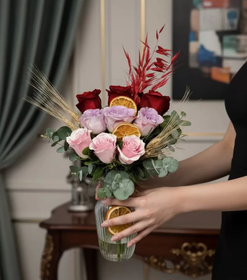 Romantik Harmoni – Özel Tasarım Gül Vazo