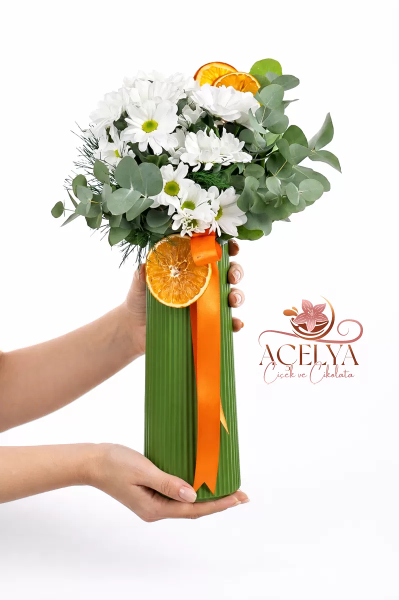 Yeşil Vazoda Papatya Aranjman