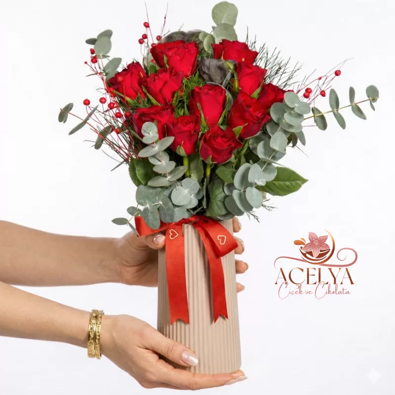 Bej Vazoda Kırmızı Gül Premium Aranjman