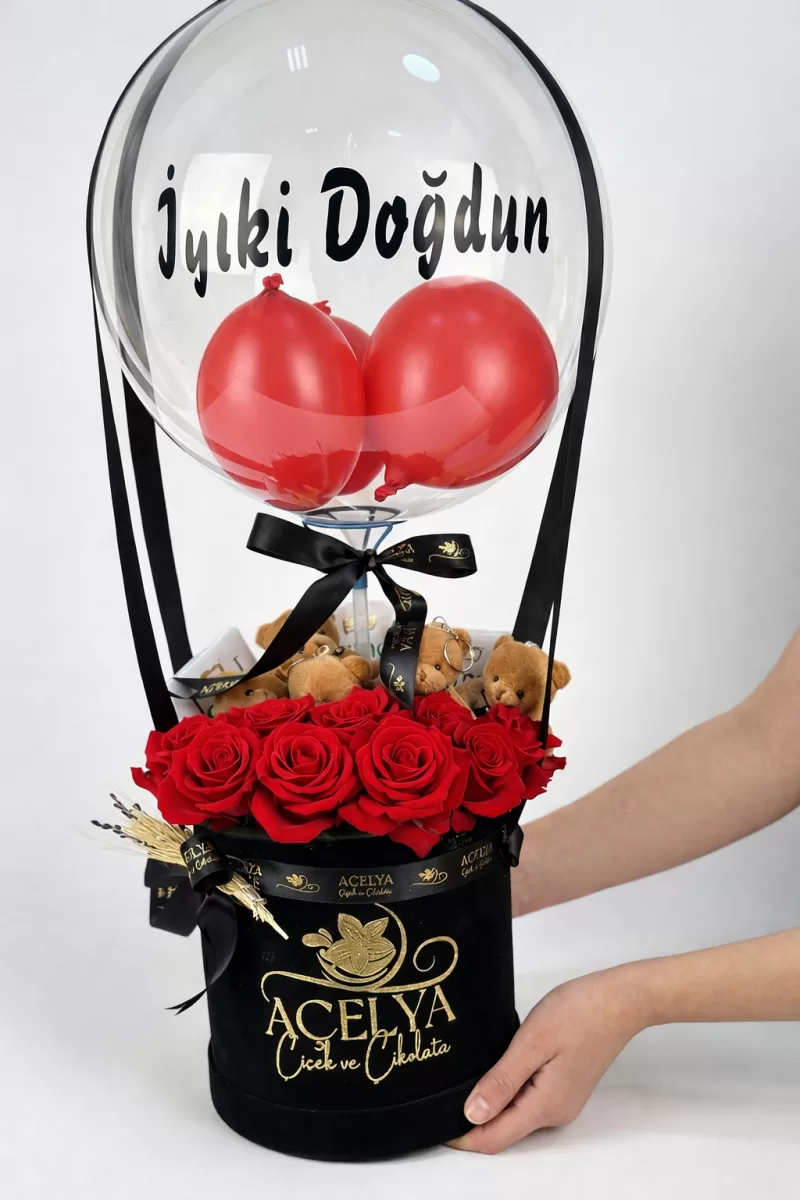 Kırmızı Gül & Balonlu Romantik Hediye Kutusu