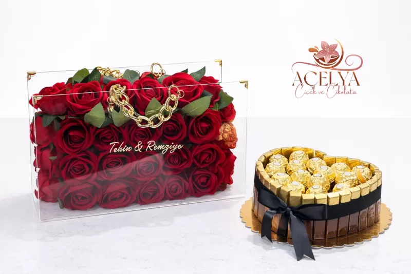 Ferrero Rocher Çikolata Kalbi & Gül Kutusu Seti