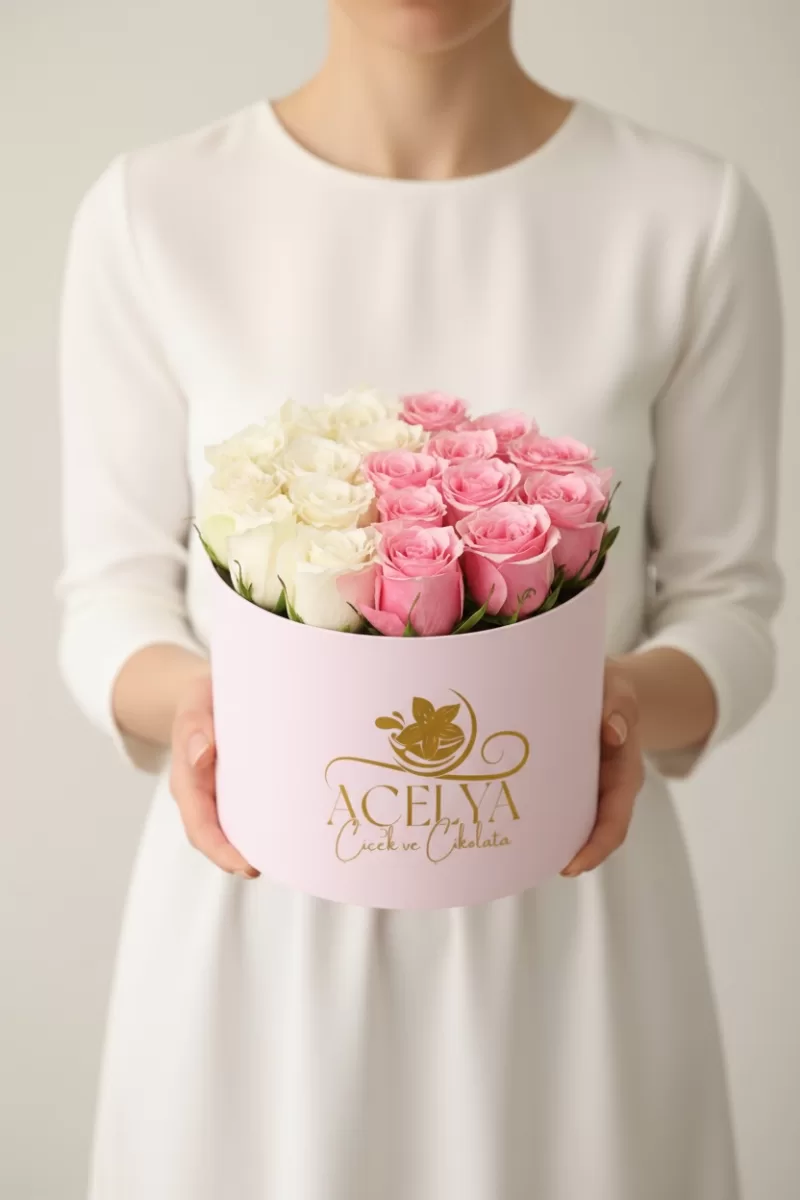 Pembe Kutuda Mix Gül (Yarım Yarım) Romantik Seri 