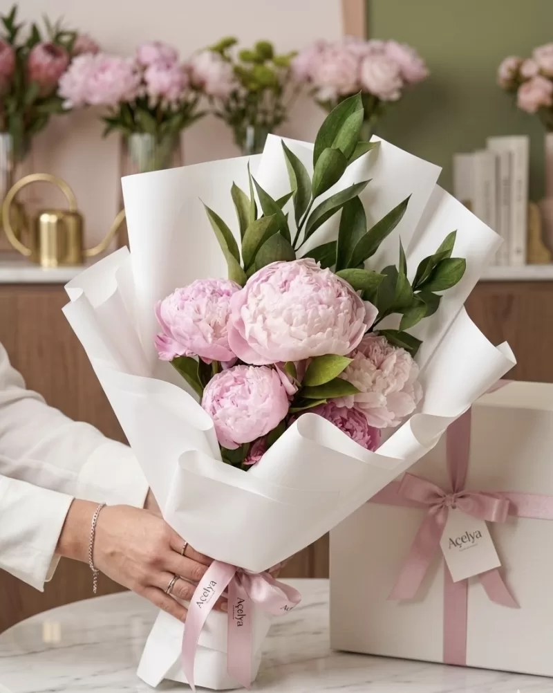 Pembe Şakayık Buketi