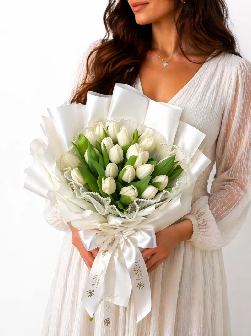 Beyaz Lale Lüks Buketi