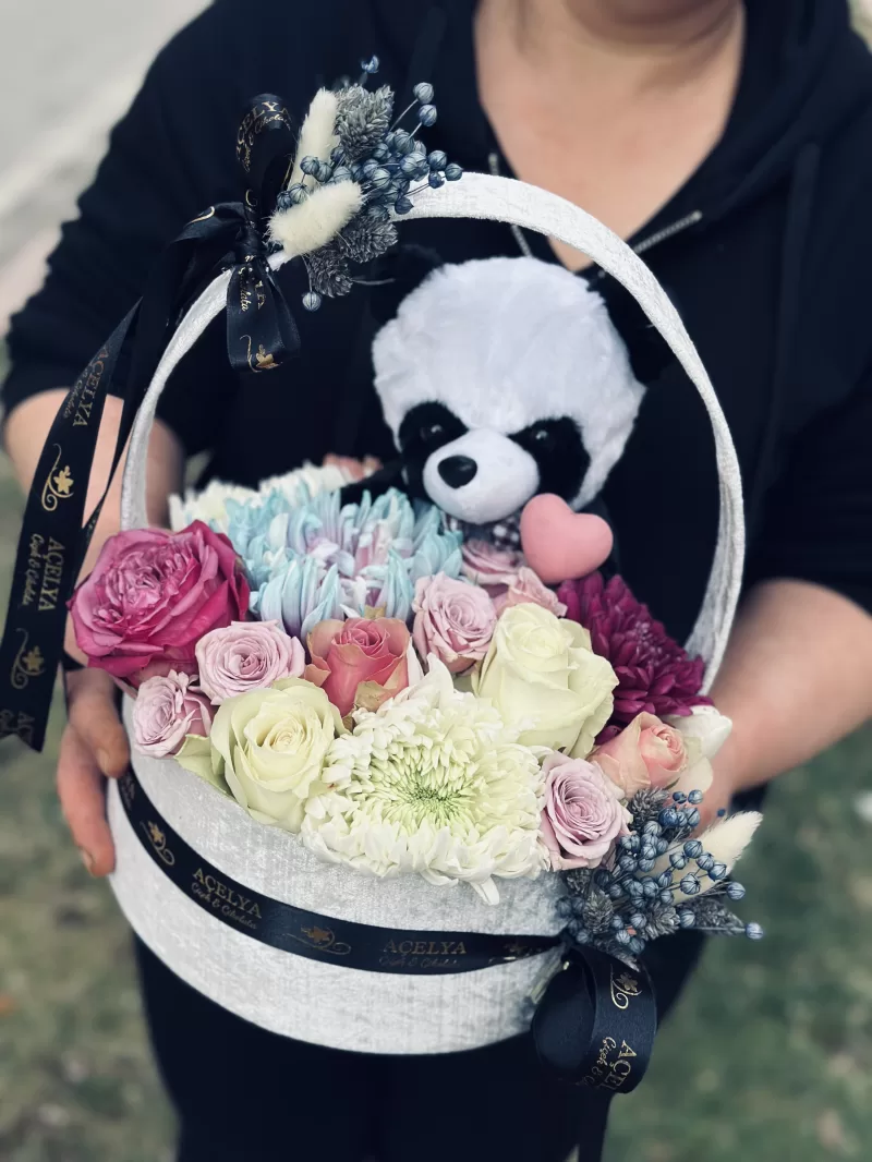 Peluş Pandali Özel Sepet Aranjmanı