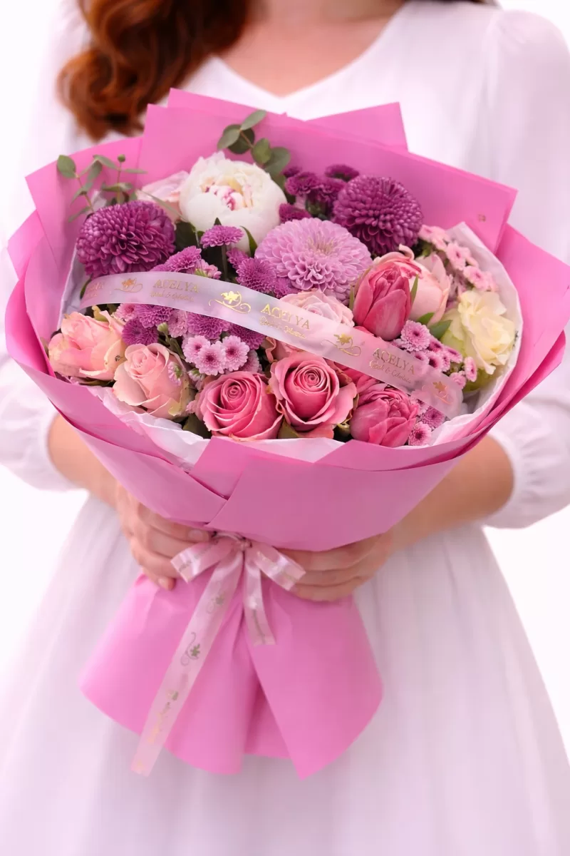 Şakayık Özel Pembe Gül & Krizantem Buketi