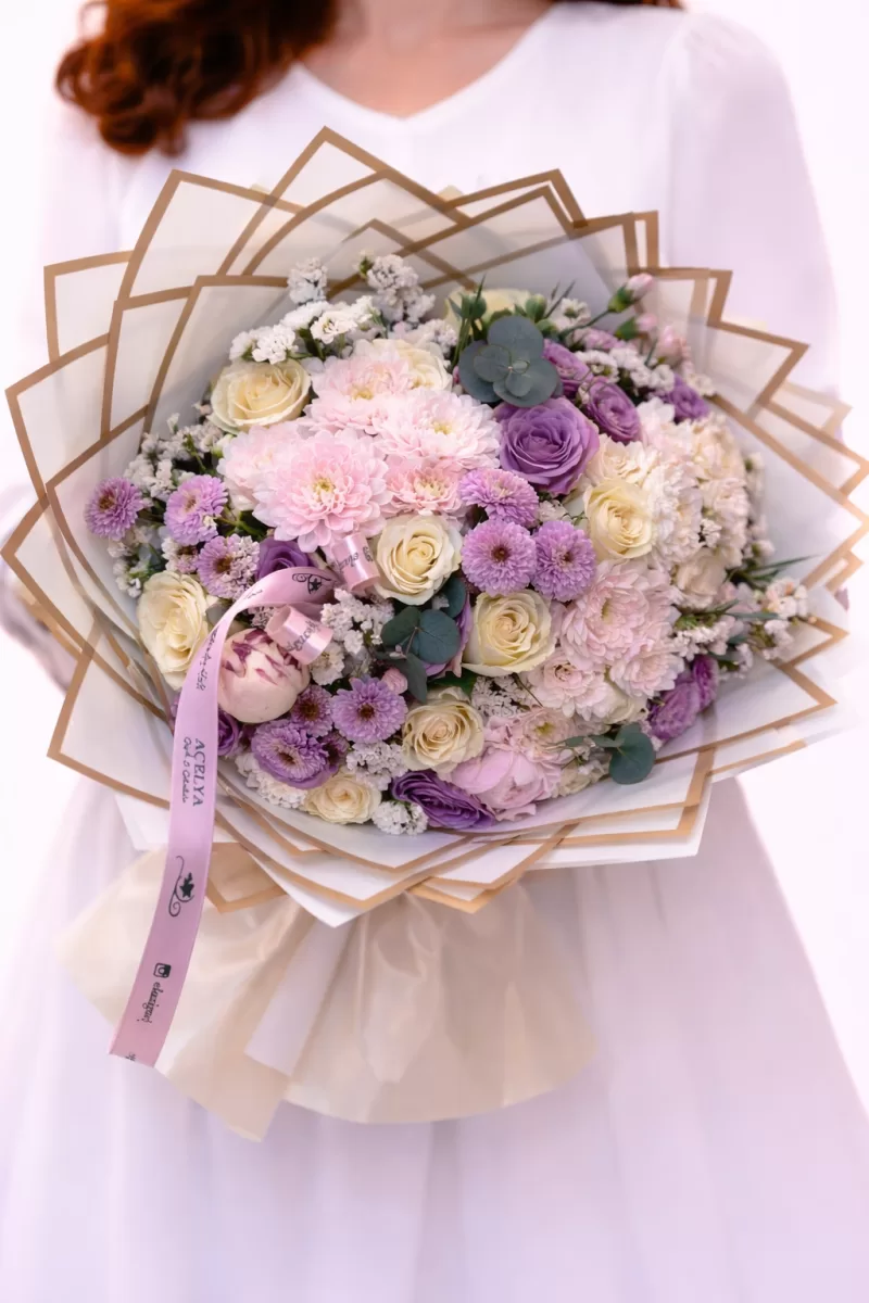 Premium Pastel Karışık Buket – Gül & Krizantem & Okaliptüs Tasarım