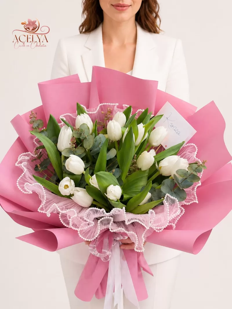 Premium Beyaz Lale Aranjmanı