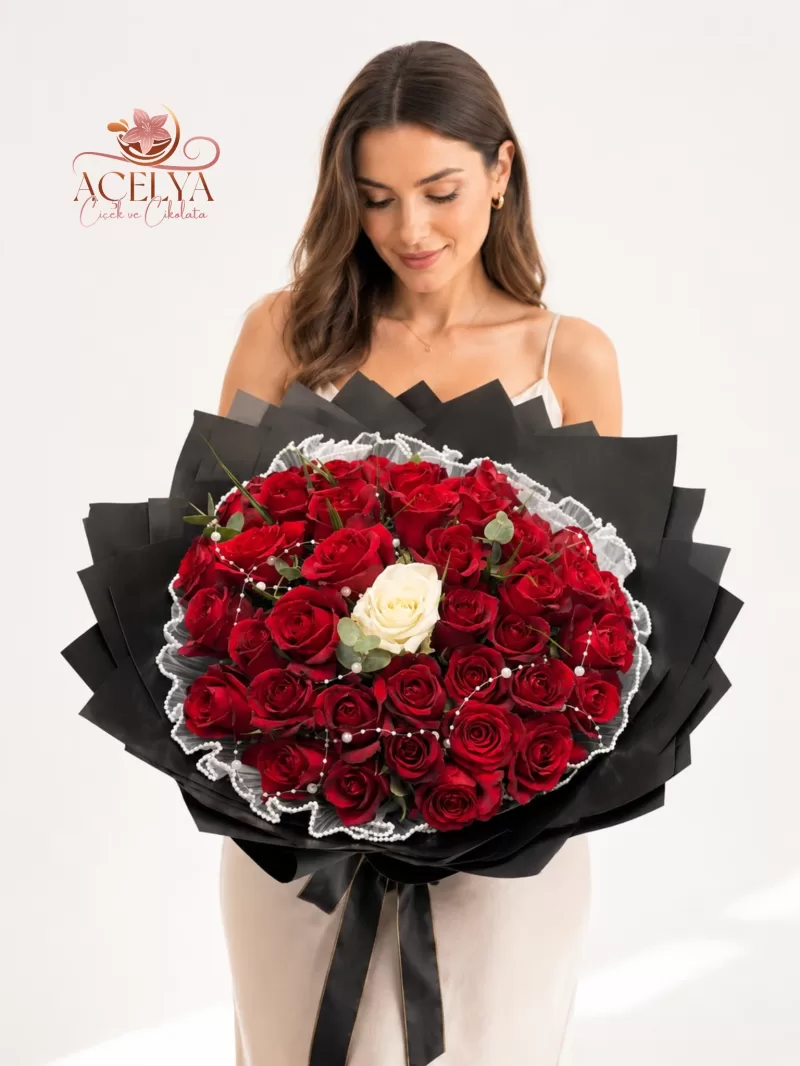 Siyah Deluxe Gül Buketi