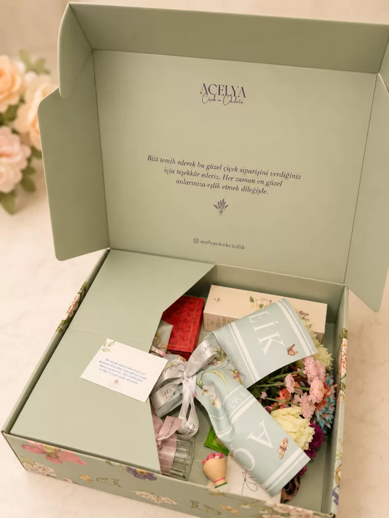 Açelya Sürpriz Flower Box Collection Çikolata Kolonya 