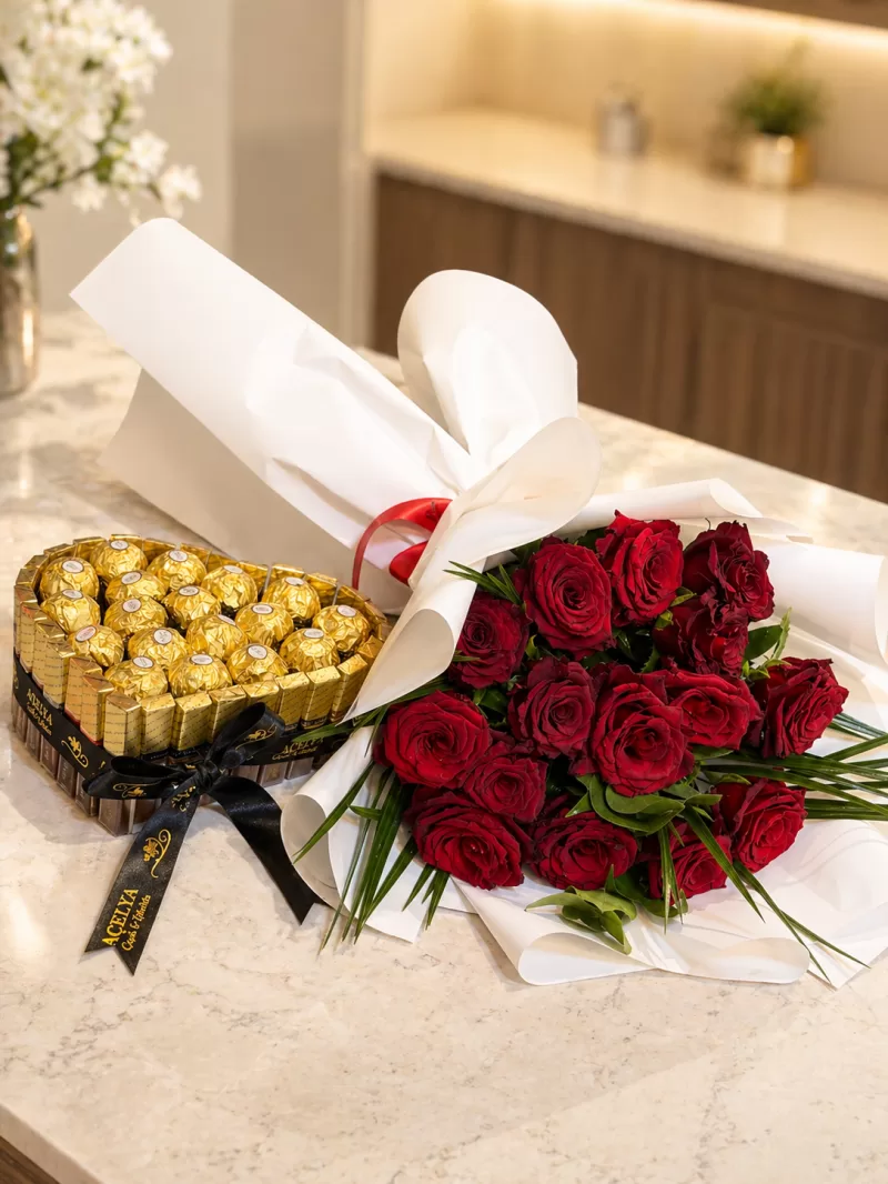Scarlet Ferrero Gül Seti